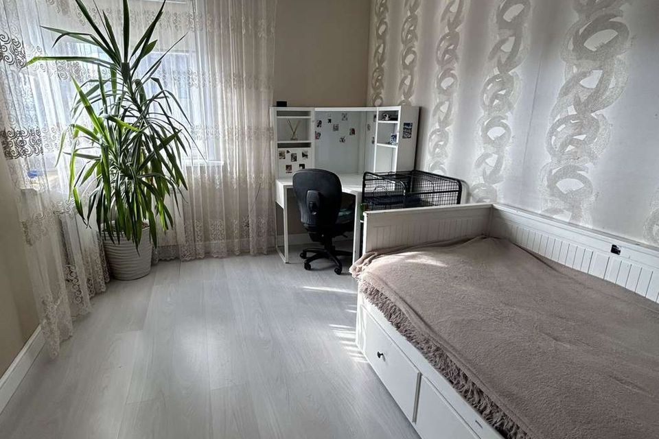 Продаётся 3-комнатная квартира, 80 м²