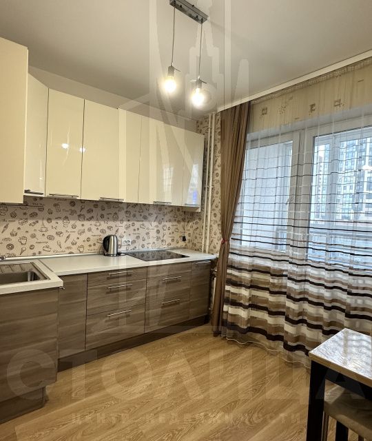 Продаётся 1-комнатная квартира, 40.5 м²