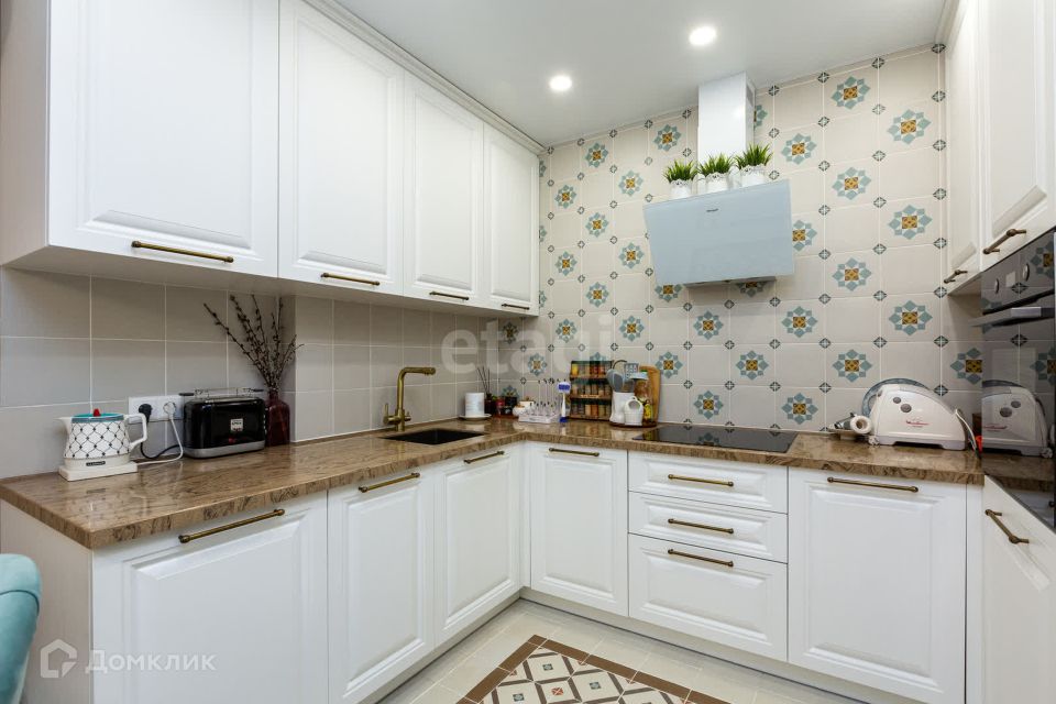 Продаётся 2-комнатная квартира, 71 м²