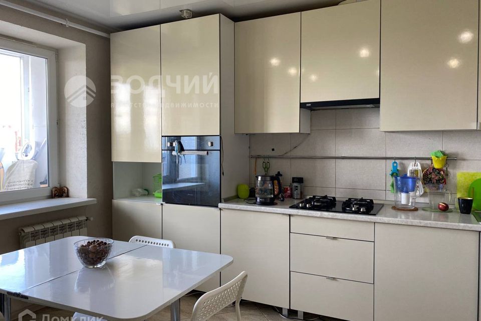 Продаётся 2-комнатная квартира, 90 м²
