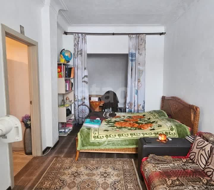 Продаётся 1-комнатная квартира, 41.8 м²