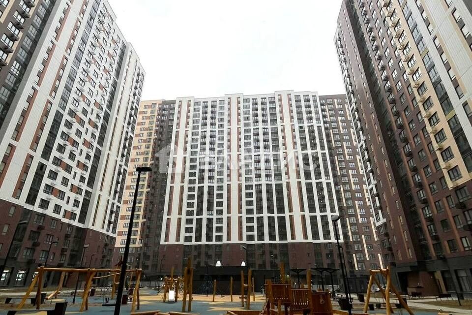 Продаётся 2-комнатная квартира, 57.5 м²