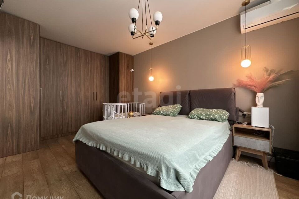 Продаётся 1-комнатная квартира, 57 м²