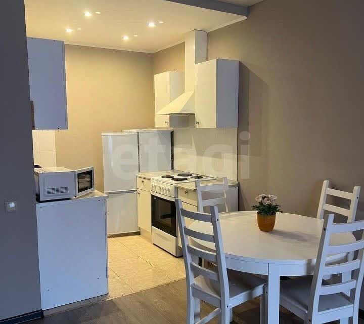 Продаётся 1-комнатная квартира, 52 м²