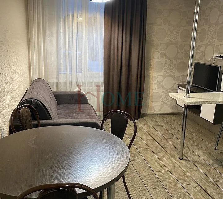 Сдаётся 2-комнатная квартира, 62 м²