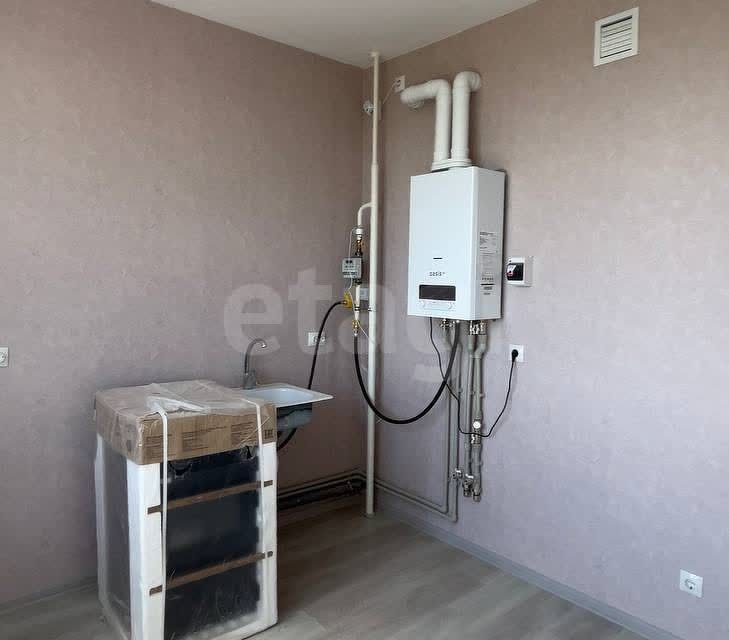 Продаётся 1-комнатная квартира, 39.7 м²