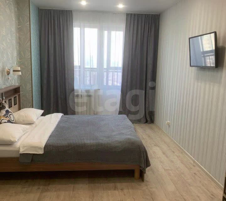 Продаётся 1-комнатная квартира, 42 м²