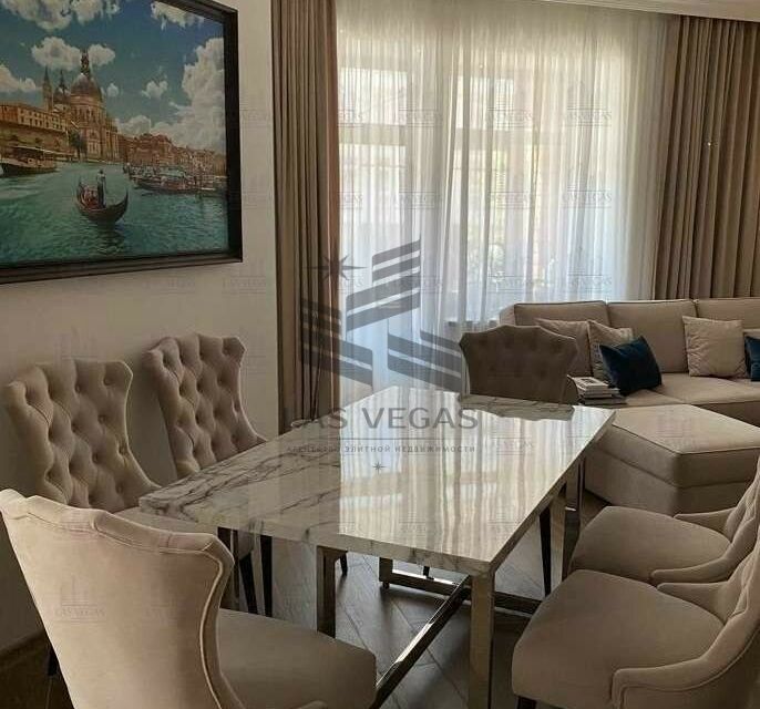 Сдаётся 3-комнатная квартира, 118 м²