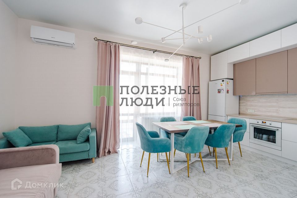 Продаётся 2-комнатная квартира, 72.9 м²