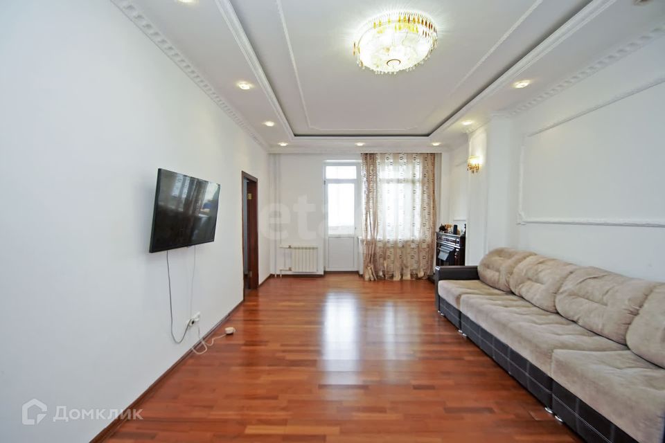 Продаётся 5-комнатная квартира, 130 м²