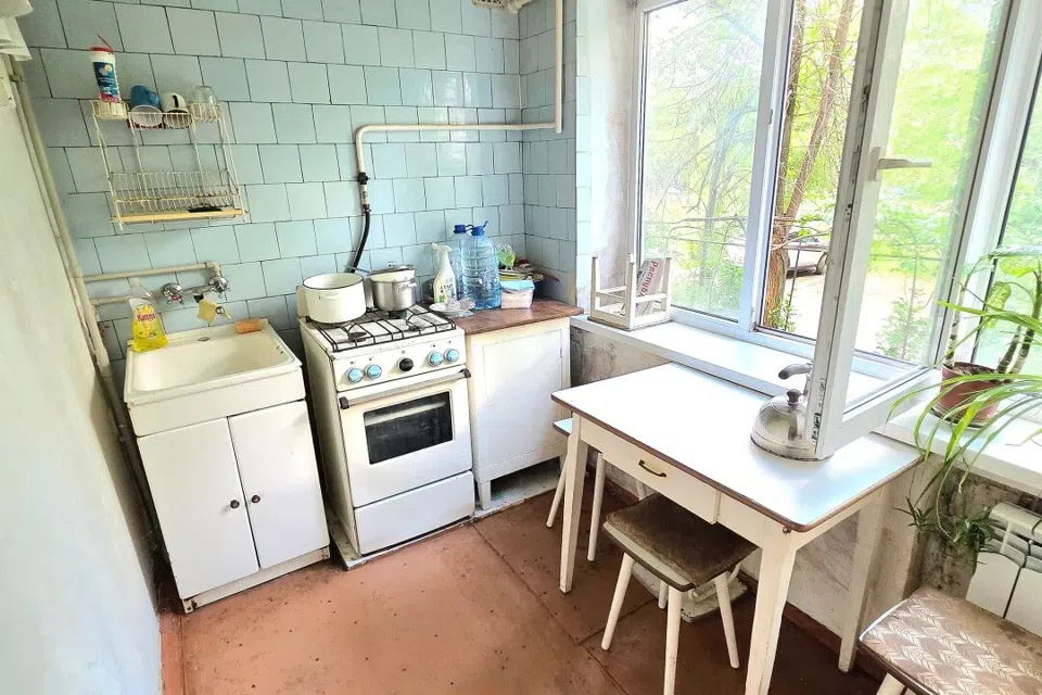 Продаётся 3-комнатная квартира, 53.6 м²