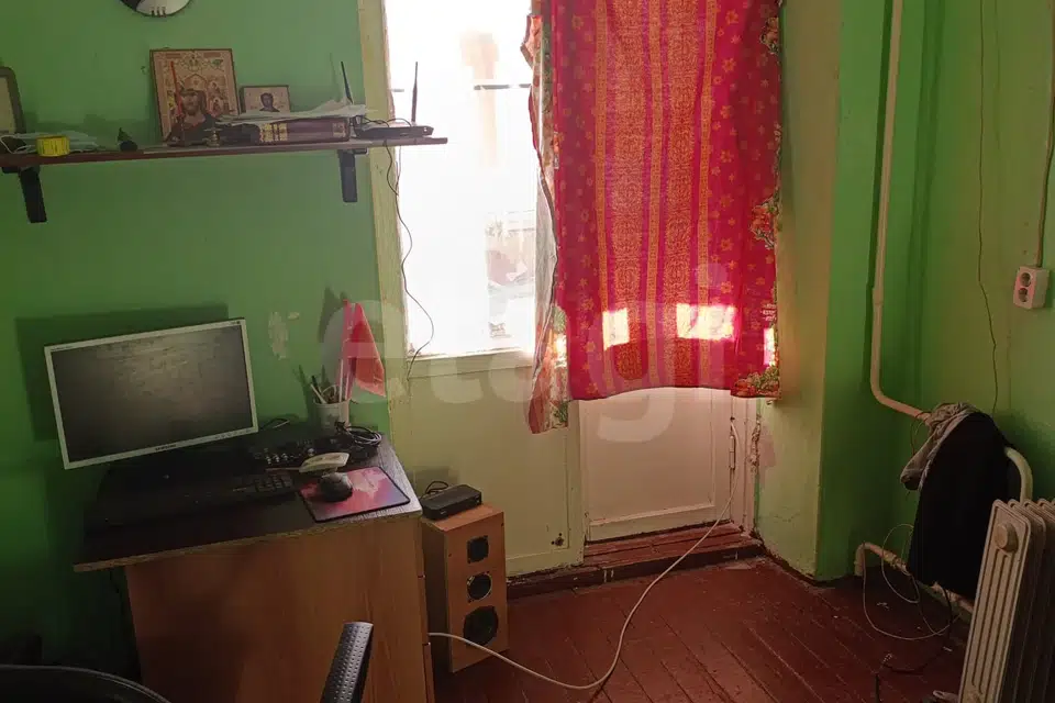 Продаётся комната в 1-комн. квартире, 10.9 м²