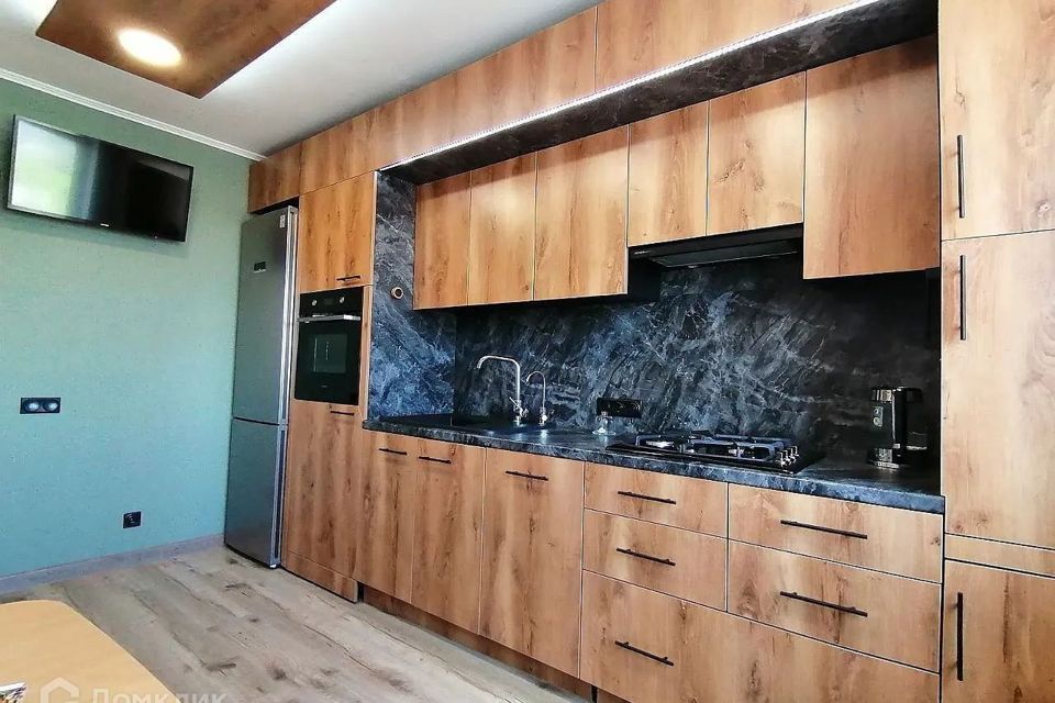 Продаётся 4-комнатная квартира, 77 м²