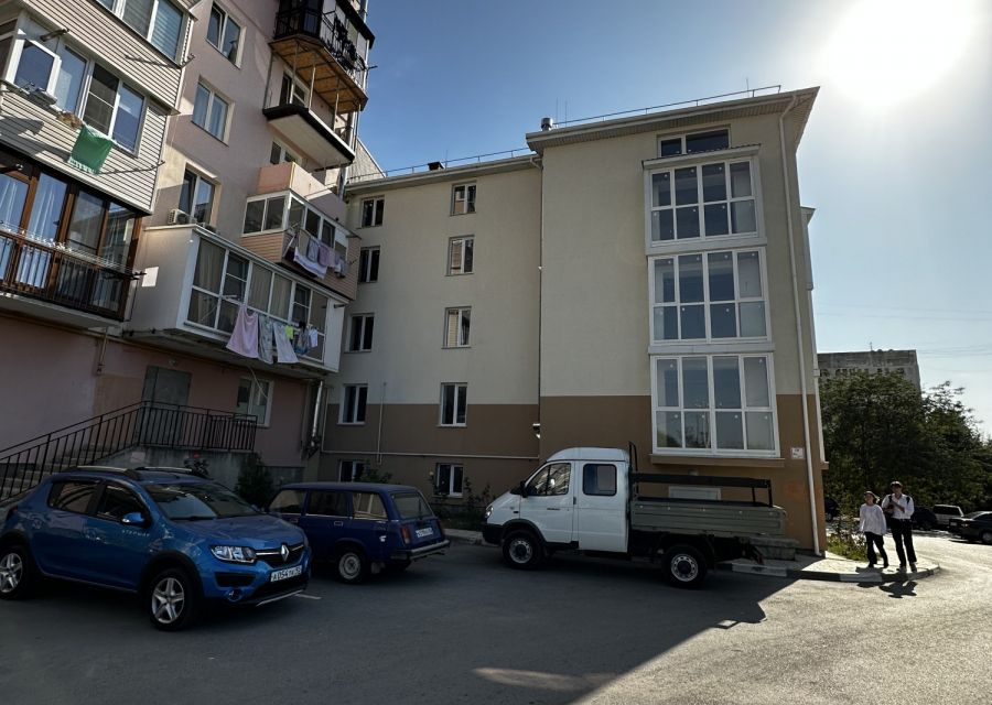 Продаётся 1-комнатная квартира, 49 м²