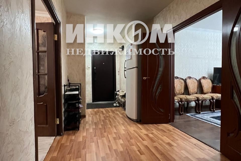 Продаётся 4-комнатная квартира, 101 м²