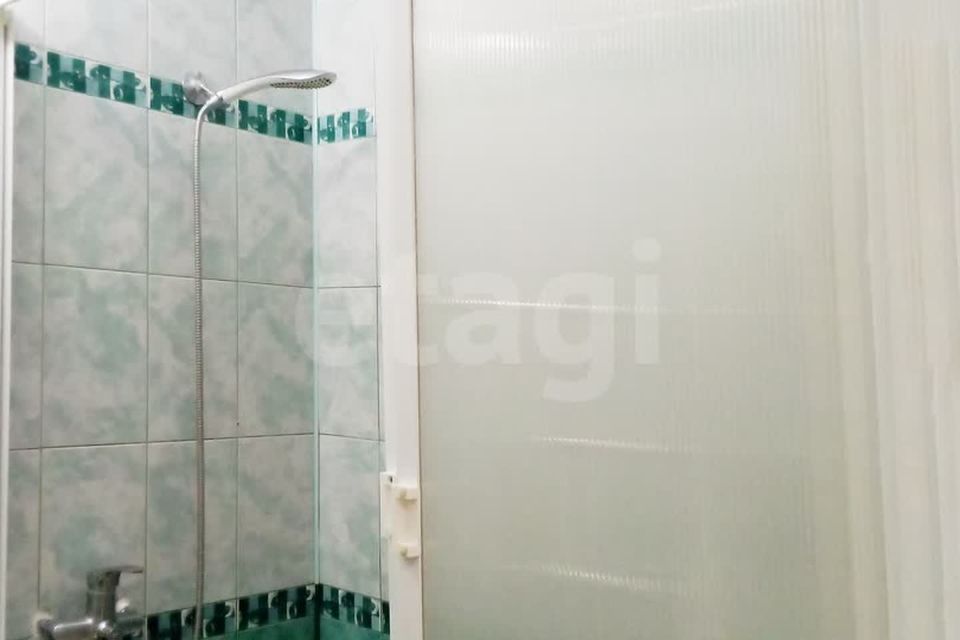 Продаётся 4-комнатная квартира, 60.1 м²