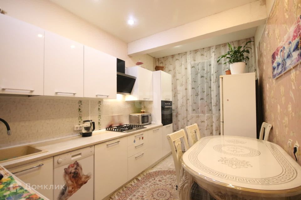 Продаётся 2-комнатная квартира, 78.1 м²