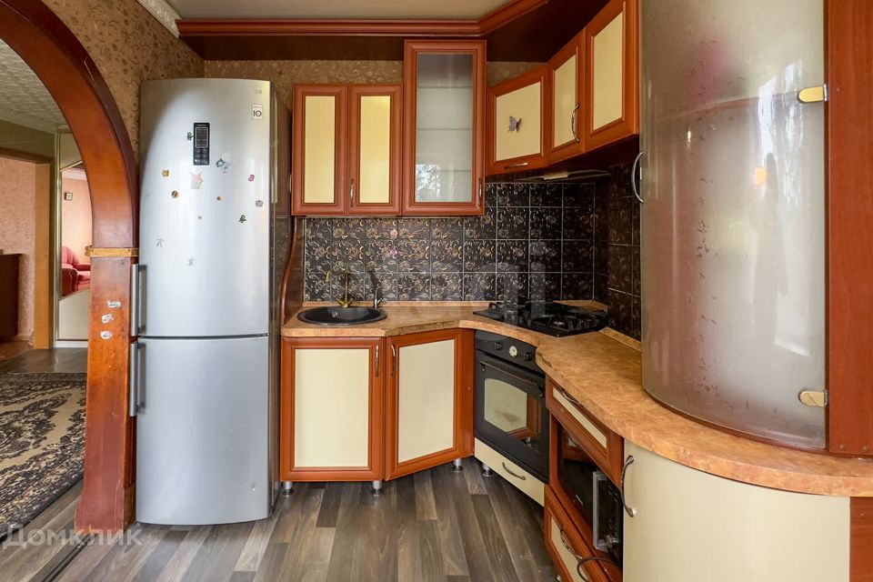 Продаётся 3-комнатная квартира, 58.4 м²