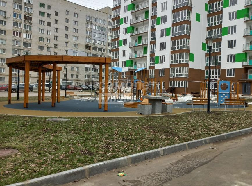 Продаётся 1-комнатная квартира, 45.2 м²