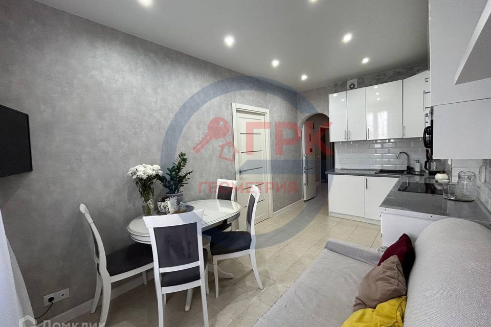 Продаётся 1-комнатная квартира, 45.2 м²