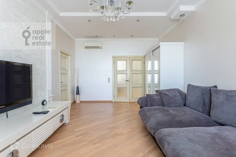 Продаётся 3-комнатная квартира, 90 м²