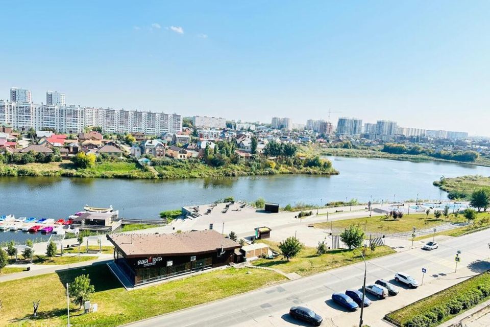 Продаётся 4-комнатная квартира, 76 м²