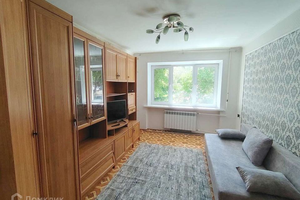 Продаётся 2-комнатная квартира, 43.8 м²