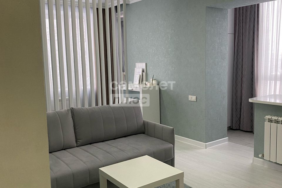 Продаётся 1-комнатная квартира, 37.2 м²