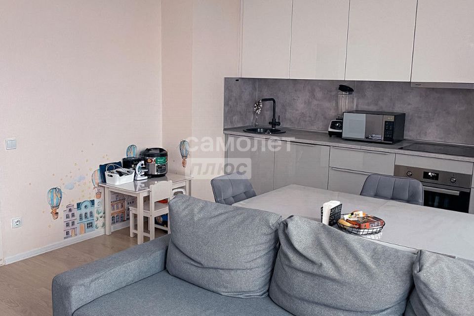 Продаётся 3-комнатная квартира, 62.3 м²