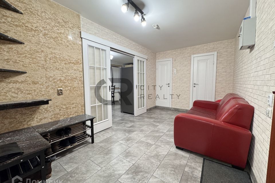 Продаётся 2-комнатная квартира, 72.8 м²
