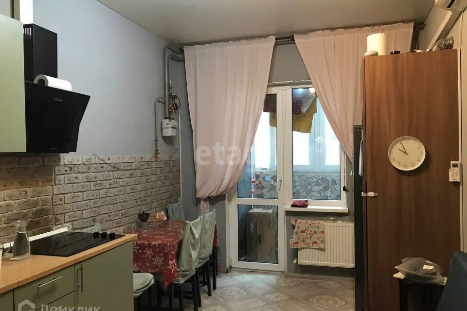 Продаётся 1-комнатная квартира, 50 м²