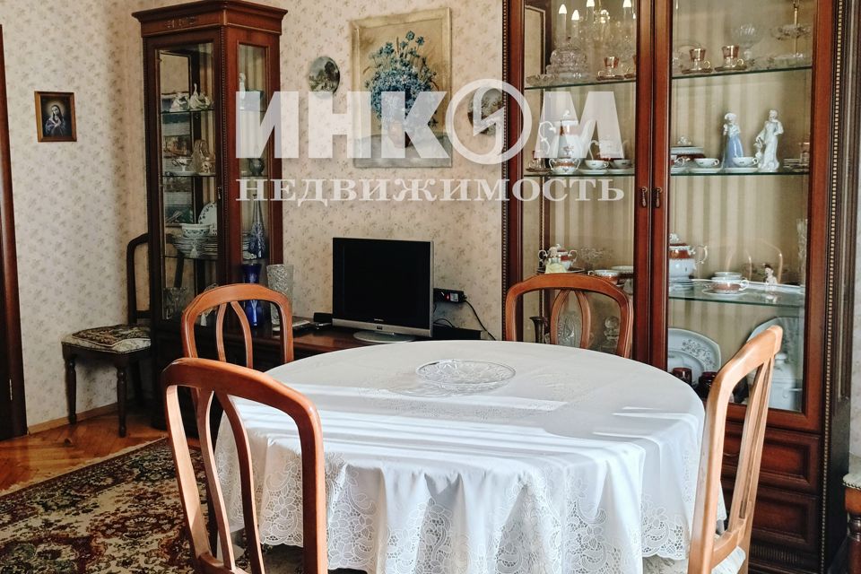 Продаётся 2-комнатная квартира, 53.7 м²