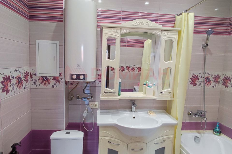 Продаётся 3-комнатная квартира, 87 м²