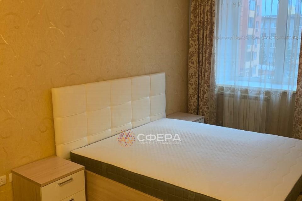 Сдаётся 2-комнатная квартира, 58 м²