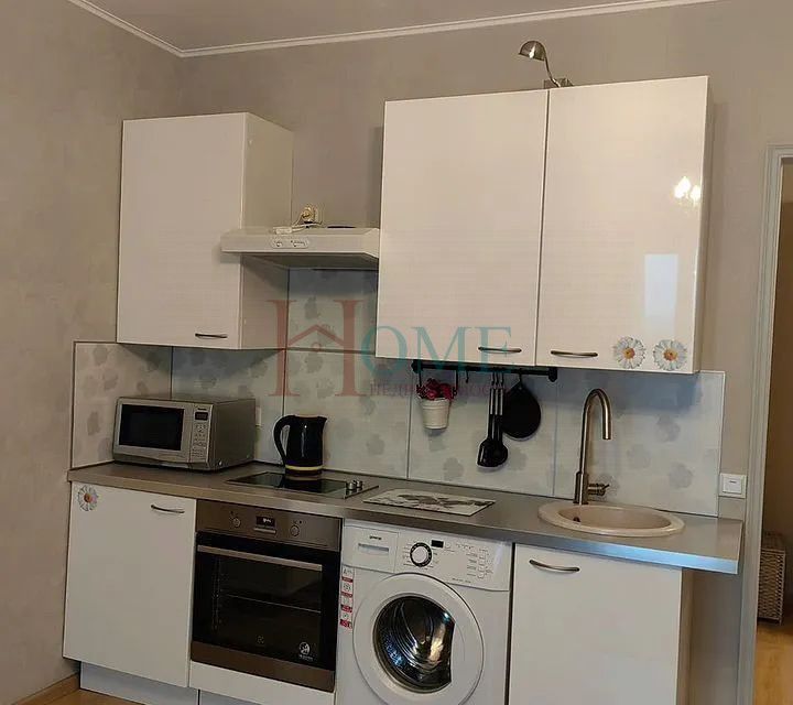 Сдаётся 2-комнатная квартира, 56 м²