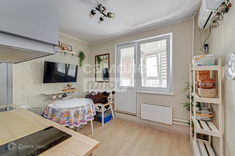 Продаётся 1-комнатная квартира, 41.8 м²