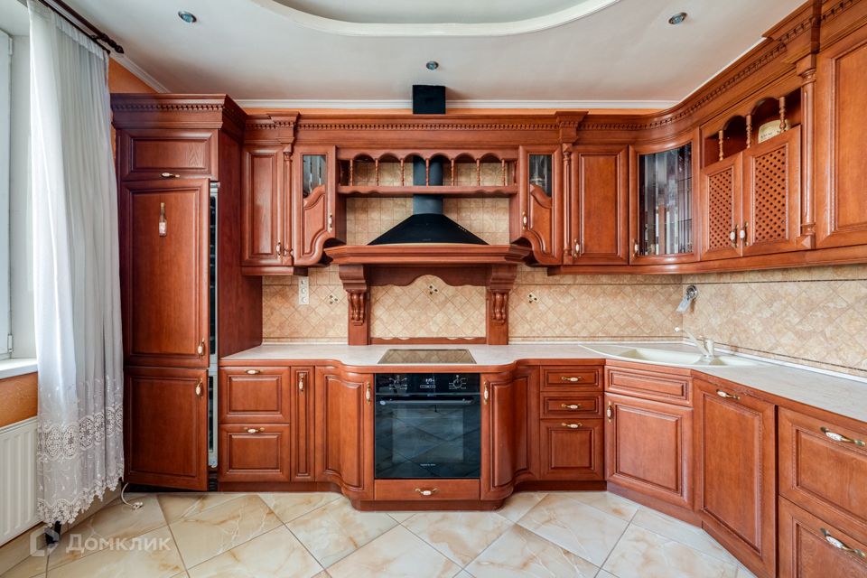 Продаётся 3-комнатная квартира, 109 м²