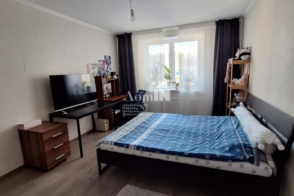 Продаётся 1-комнатная квартира, 38.4 м²
