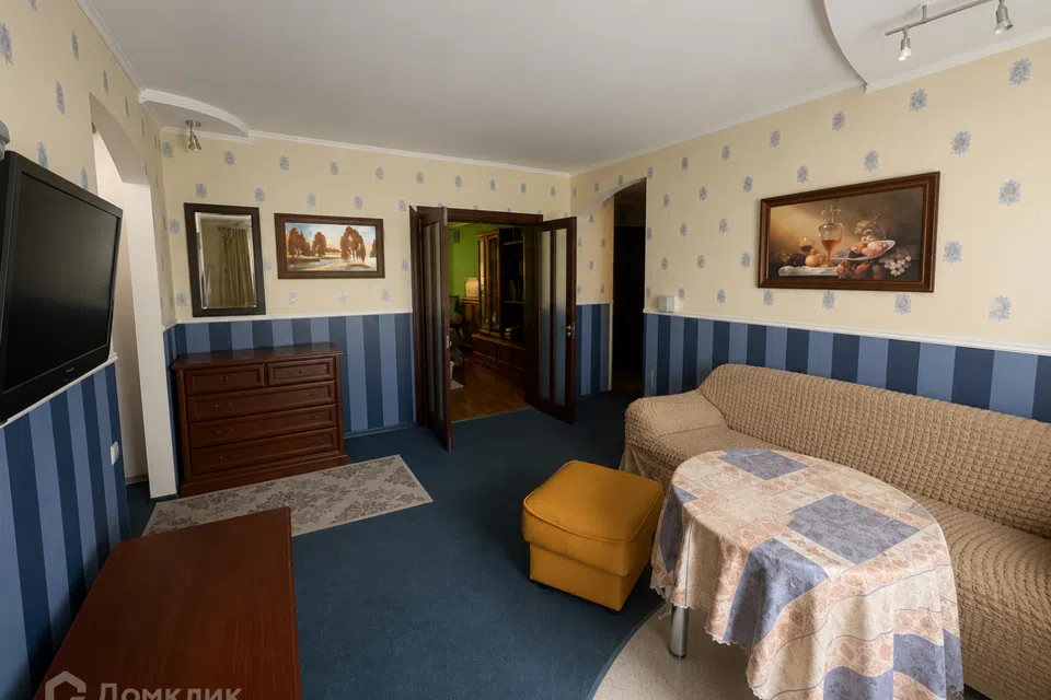 Продаётся 4-комнатная квартира, 83.2 м²