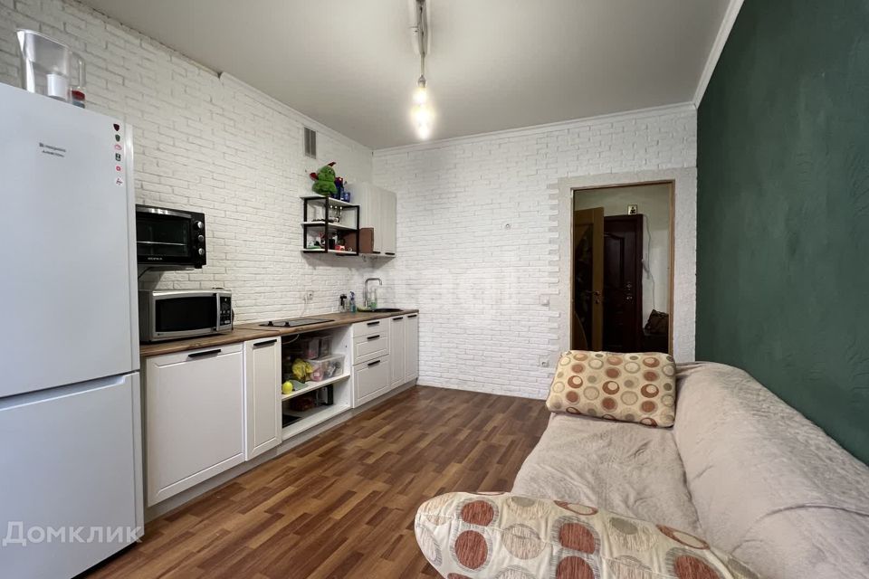 Продаётся 1-комнатная квартира, 43.4 м²
