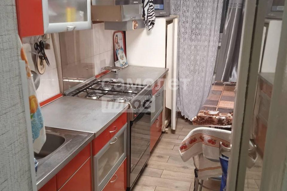 Сдаётся 3-комнатная квартира, 56 м²