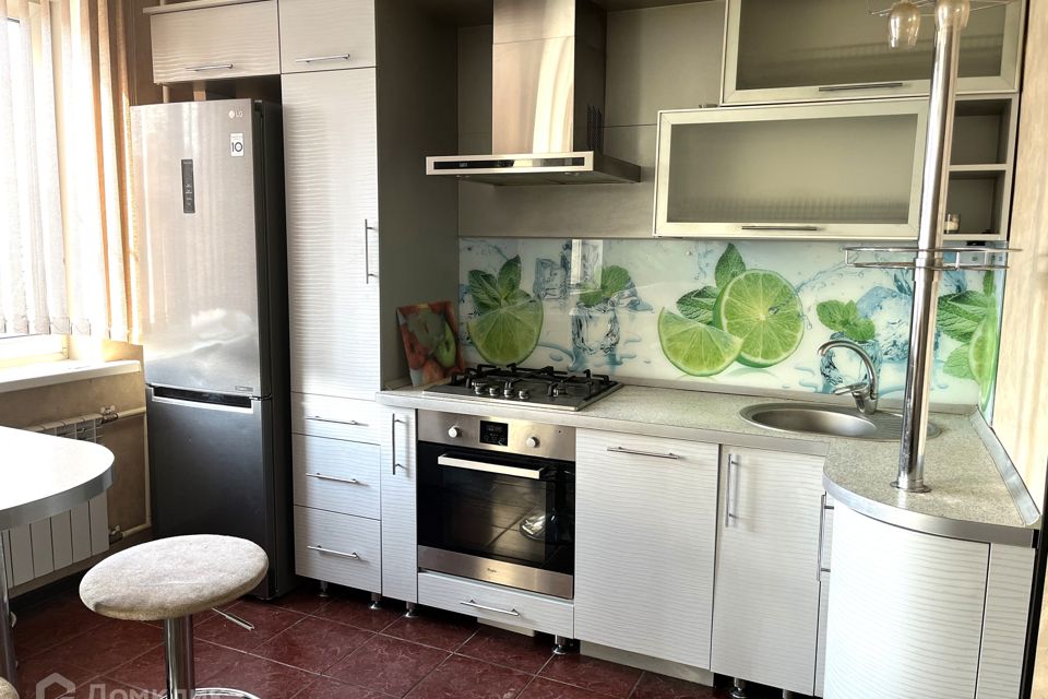 Продаётся 3-комнатная квартира, 62.2 м²