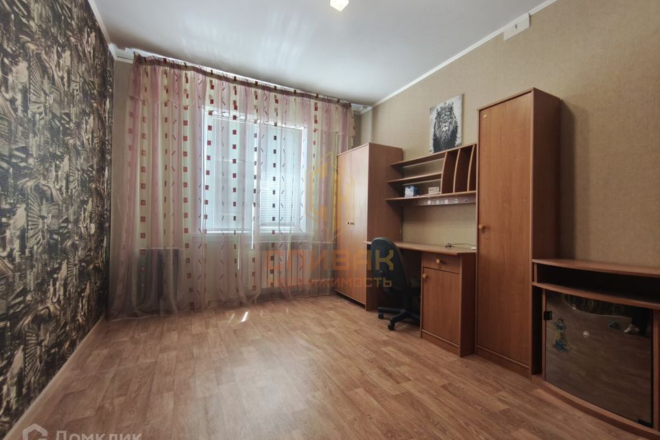 Продаётся 3-комнатная квартира, 57.7 м²