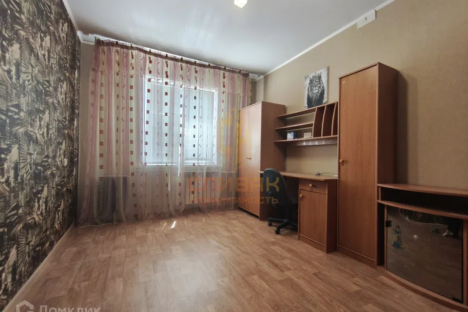 Продаётся 3-комнатная квартира, 57.7 м²