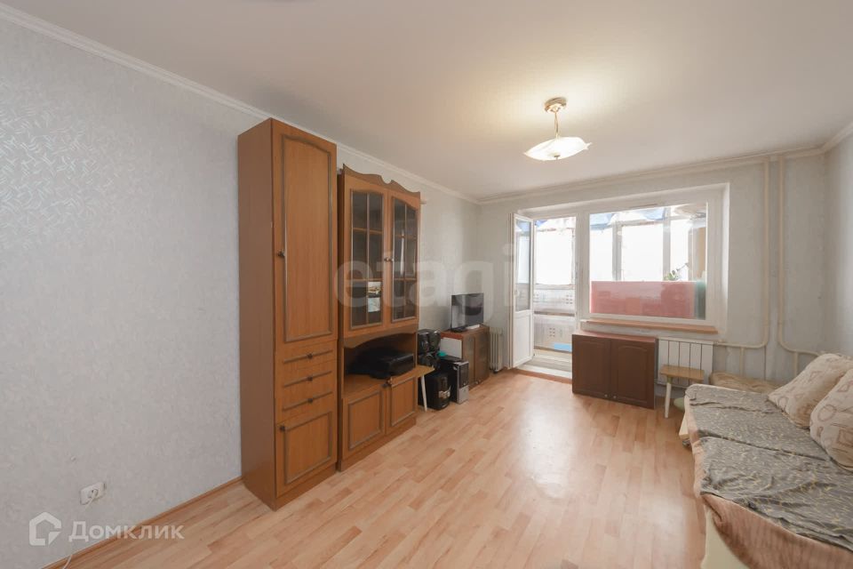 Продаётся 1-комнатная квартира, 42 м²