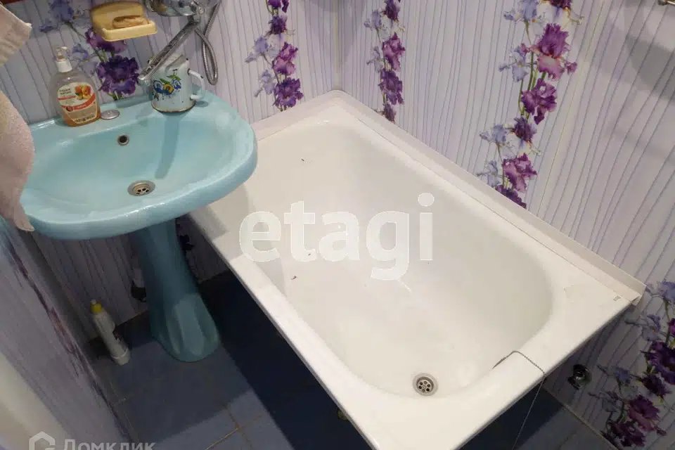 Продаётся 2-комнатная квартира, 42.7 м²