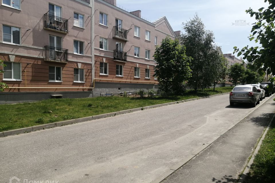 Продаётся 2-комнатная квартира, 56.8 м²