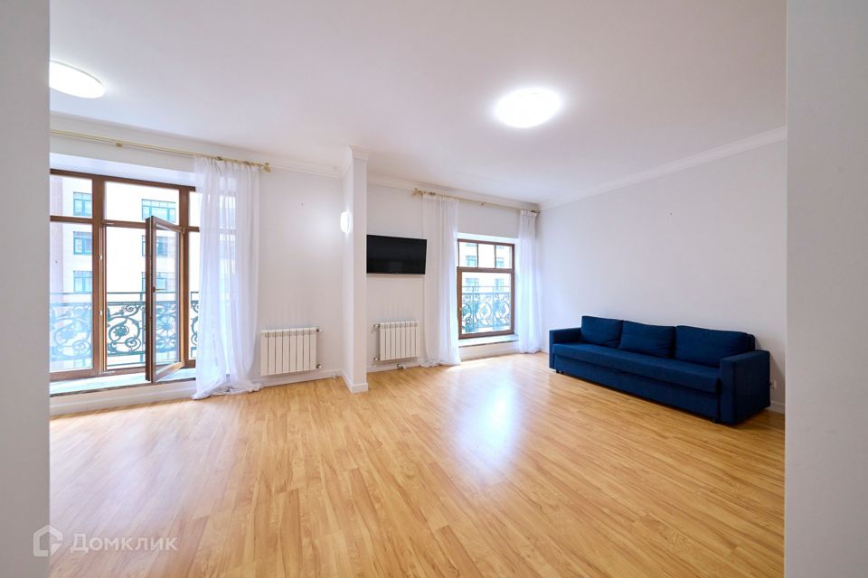 Продаётся 1-комнатная квартира, 61.4 м²