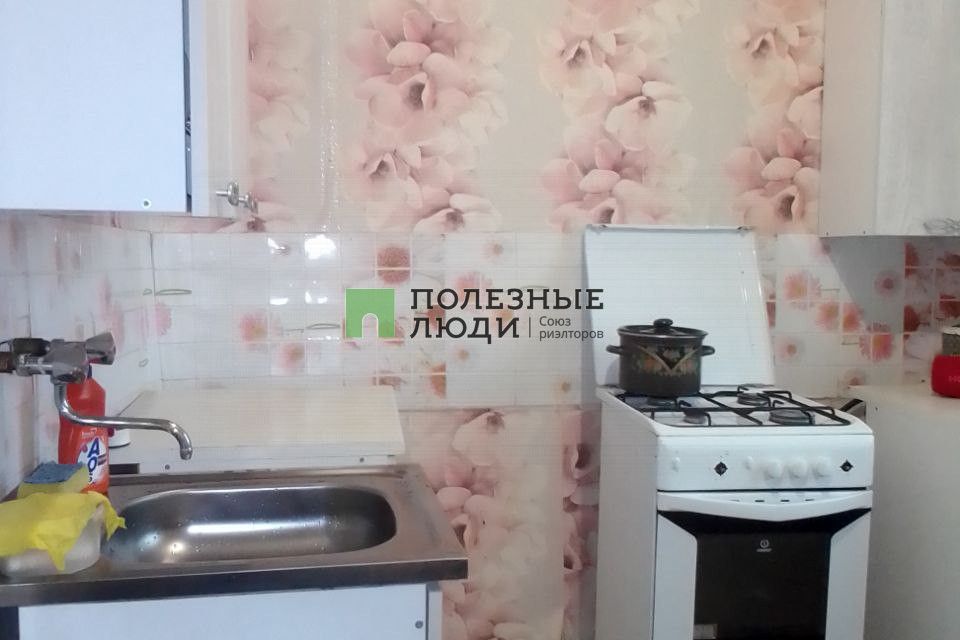 Продаётся 2-комнатная квартира, 60.8 м²