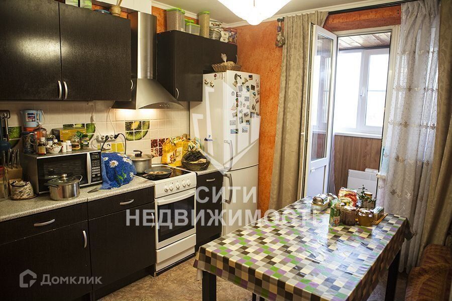 Сдаётся 2-комнатная квартира, 72 м²